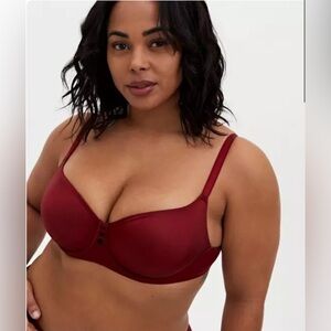 Torrid | T-Shirt Unlined Glossy Mesh Ballet Back Bra | size 42B